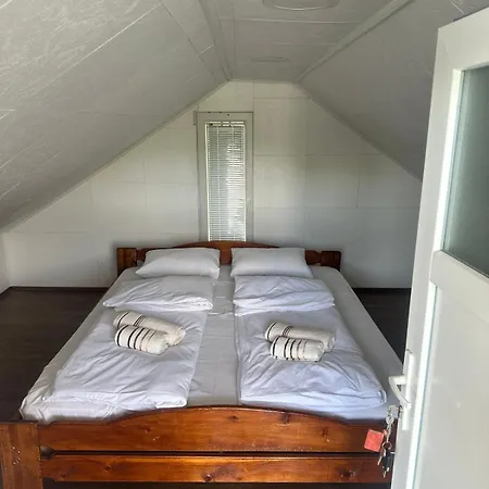 Splavtisa-titel * Titel