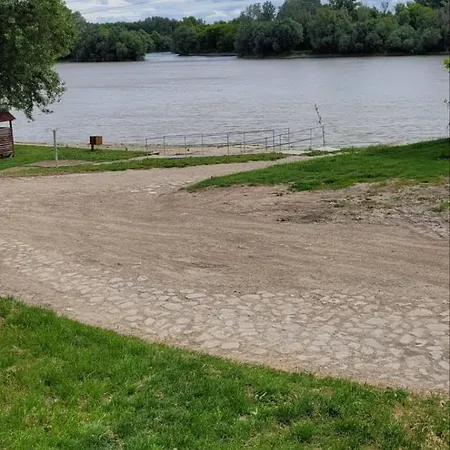 Splavtisa-titel Tekne *